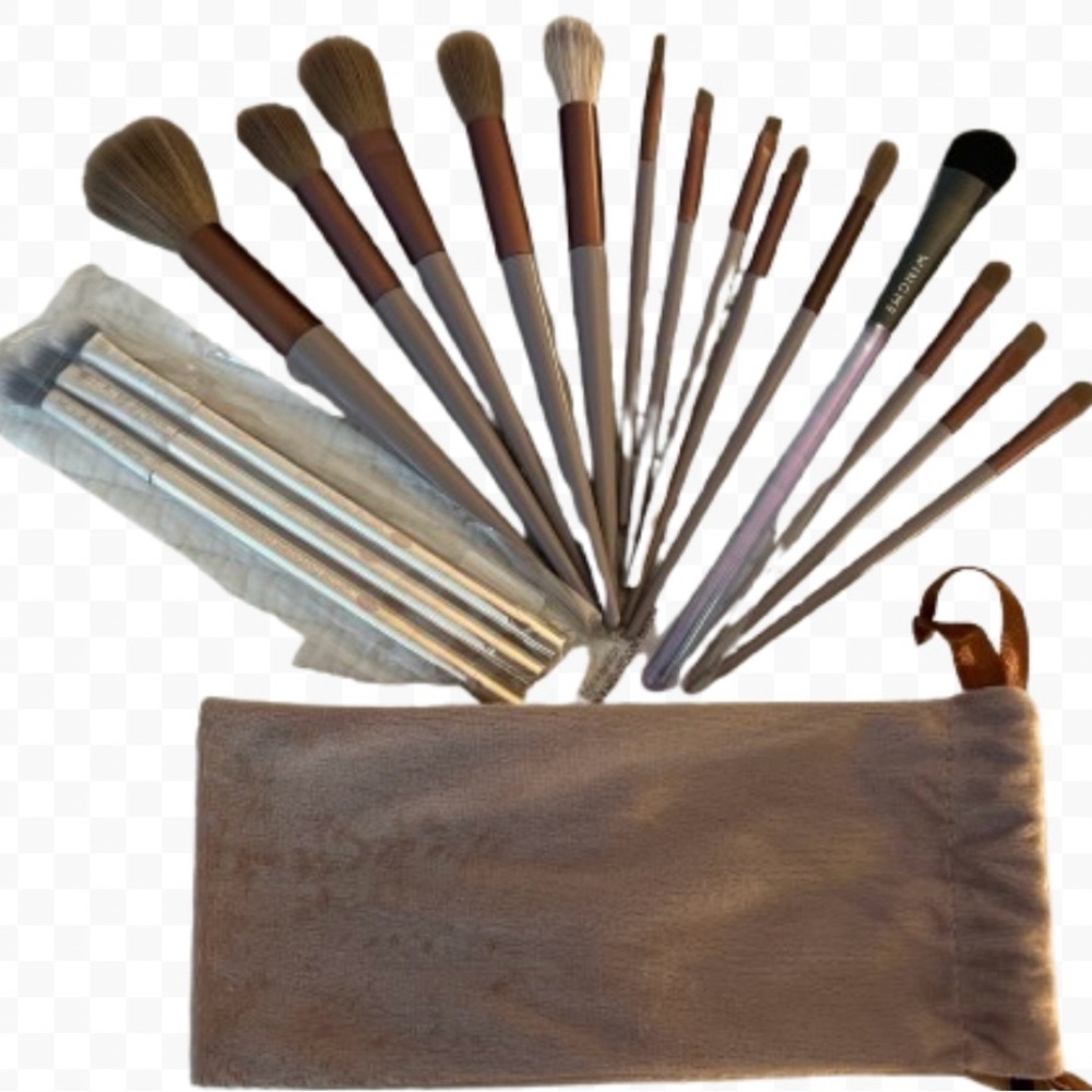 Lot M.I.A.Massiel Wing Me Bronze Soft Tip Makeup Brush Super Set 17 Brushes NWT - Picture 1 of 5